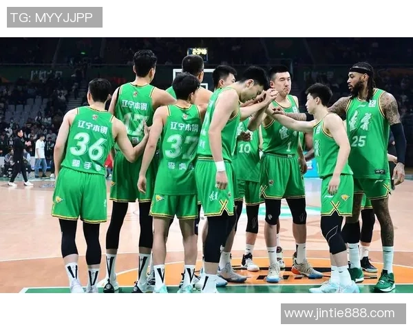 CBA精彩对决直播上海队迎战辽宁队全场赛事精彩回顾与分析 CBA精彩对决直播上海队迎战辽宁队全场赛事精彩回顾与分析