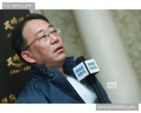 吉布森的传奇人生与创作历程探秘:从音乐到电影的多元化发展之路 吉布森的传奇人生与创作历程探秘:从音乐到电影的多元化发展之路