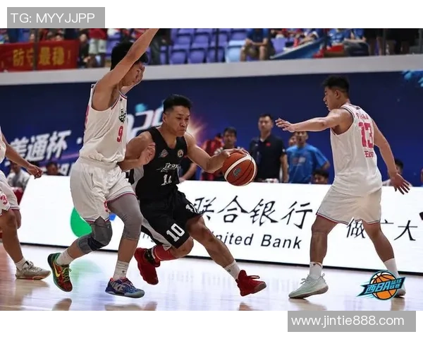 广厦队与新强队今日对决期待精彩比赛和球员表现 广厦队与新强队今日对决期待精彩比赛和球员表现